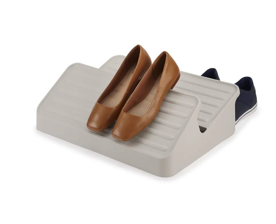 joseph-joseph-shoe-in-2-stufiger-platzsparender-schuhregal-organisator-f-r-bis-z image 1