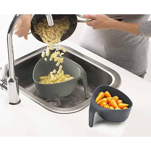 joseph-joseph-nest-2-teiliges-k-chensieb-set-nudel-und-gem-sesieb-mit-sch-ttrand image 6