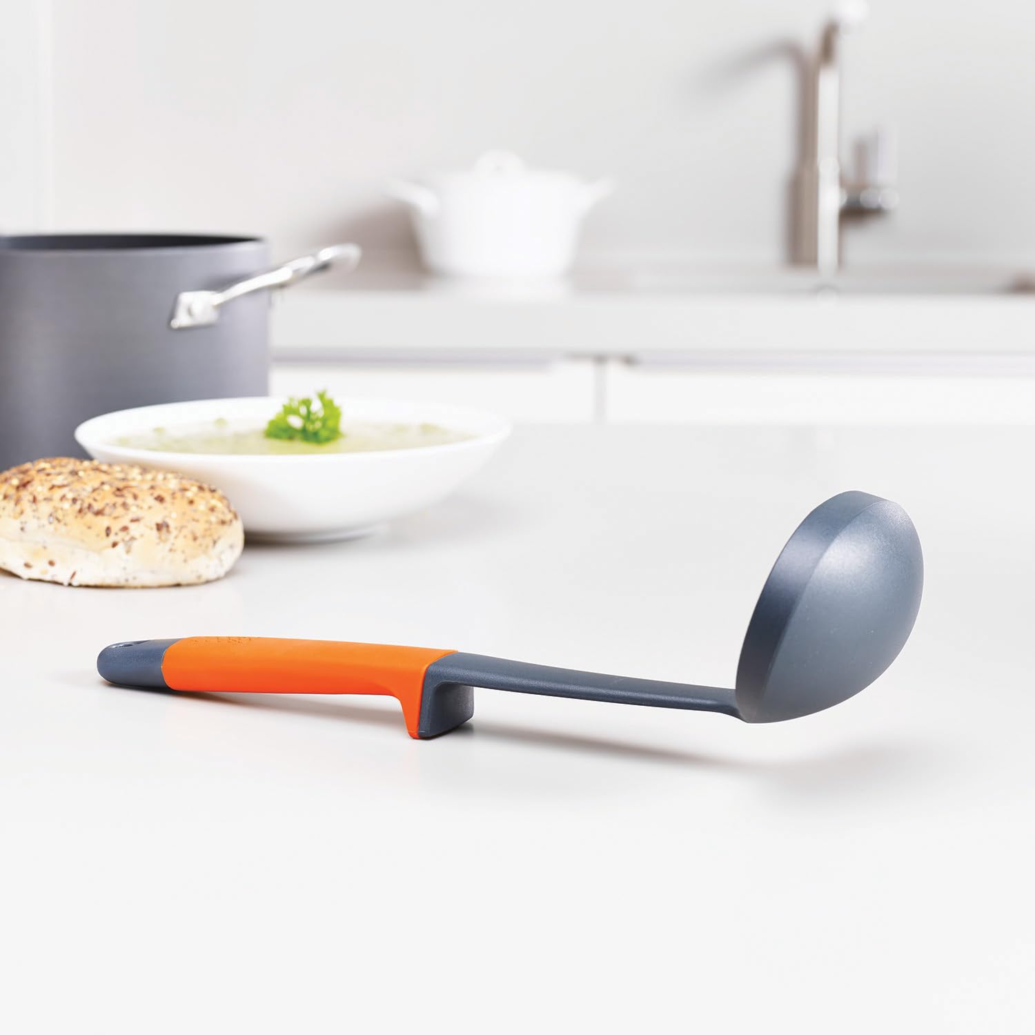 joseph-joseph-elevate-6-teiliges-utensilienset-mit-gewichteten-griffen-nylonk-pf image 3