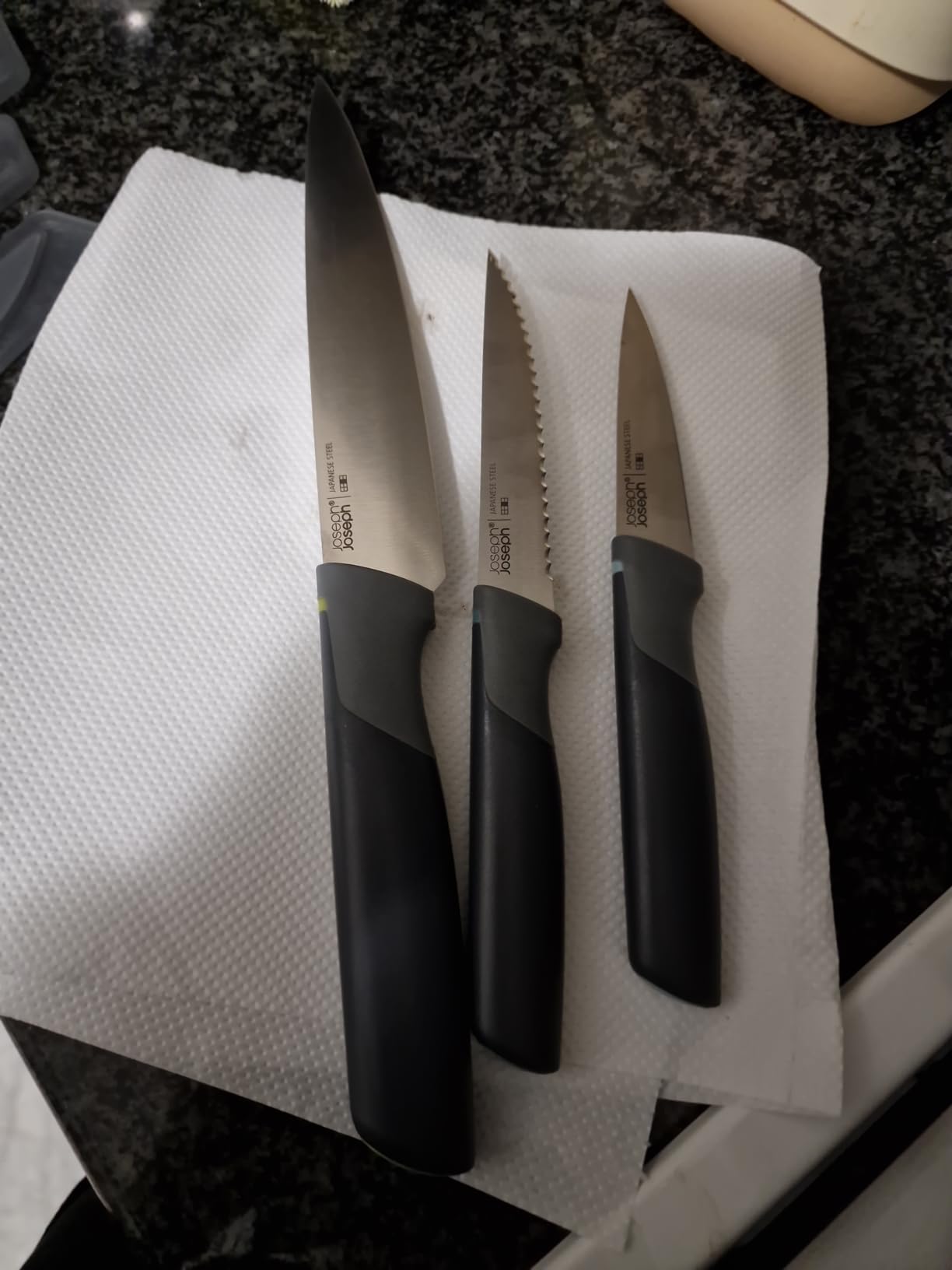 Scharf, ausbalanciert, komplett