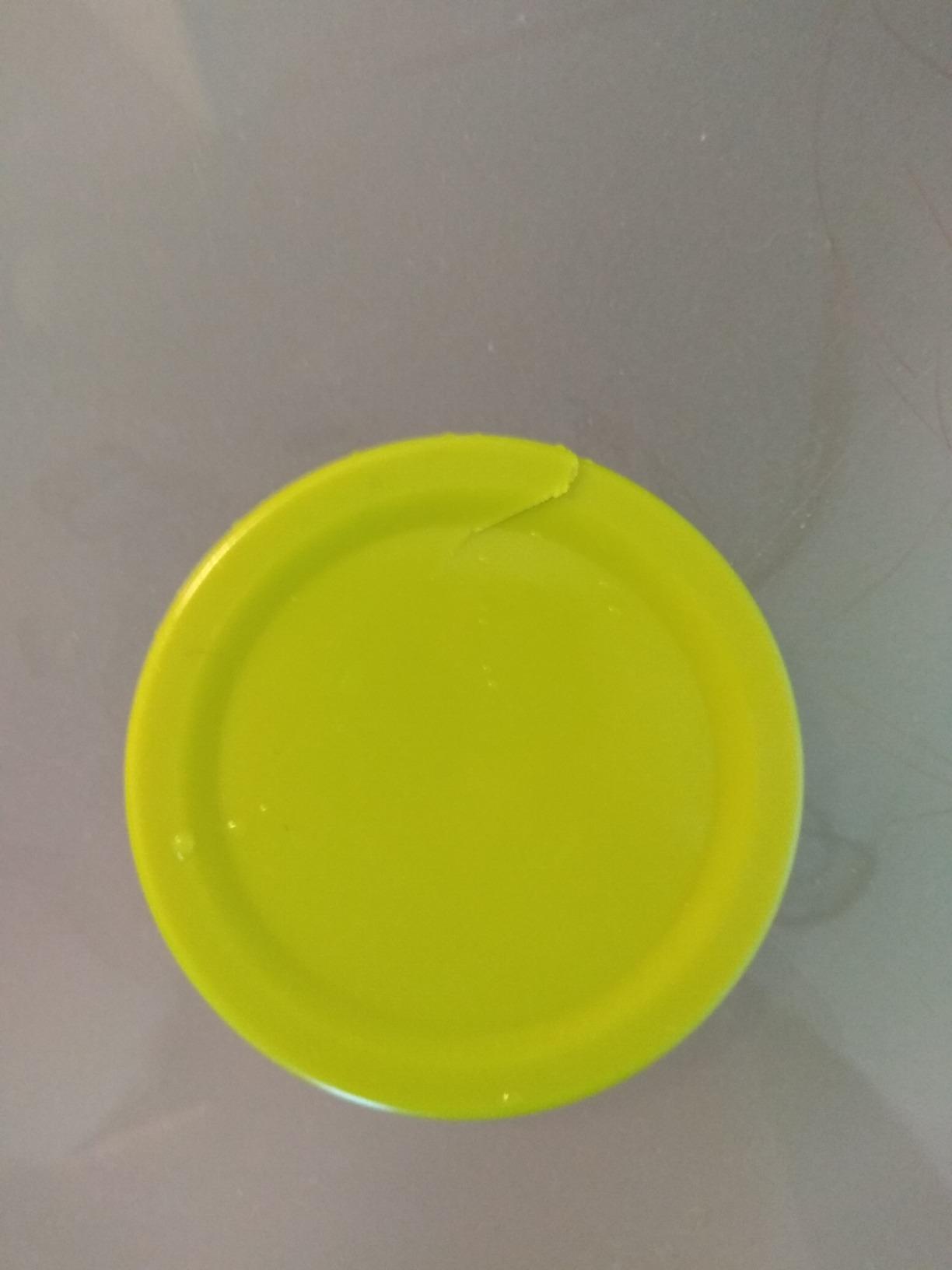 Deckel-Scharniere spröde
