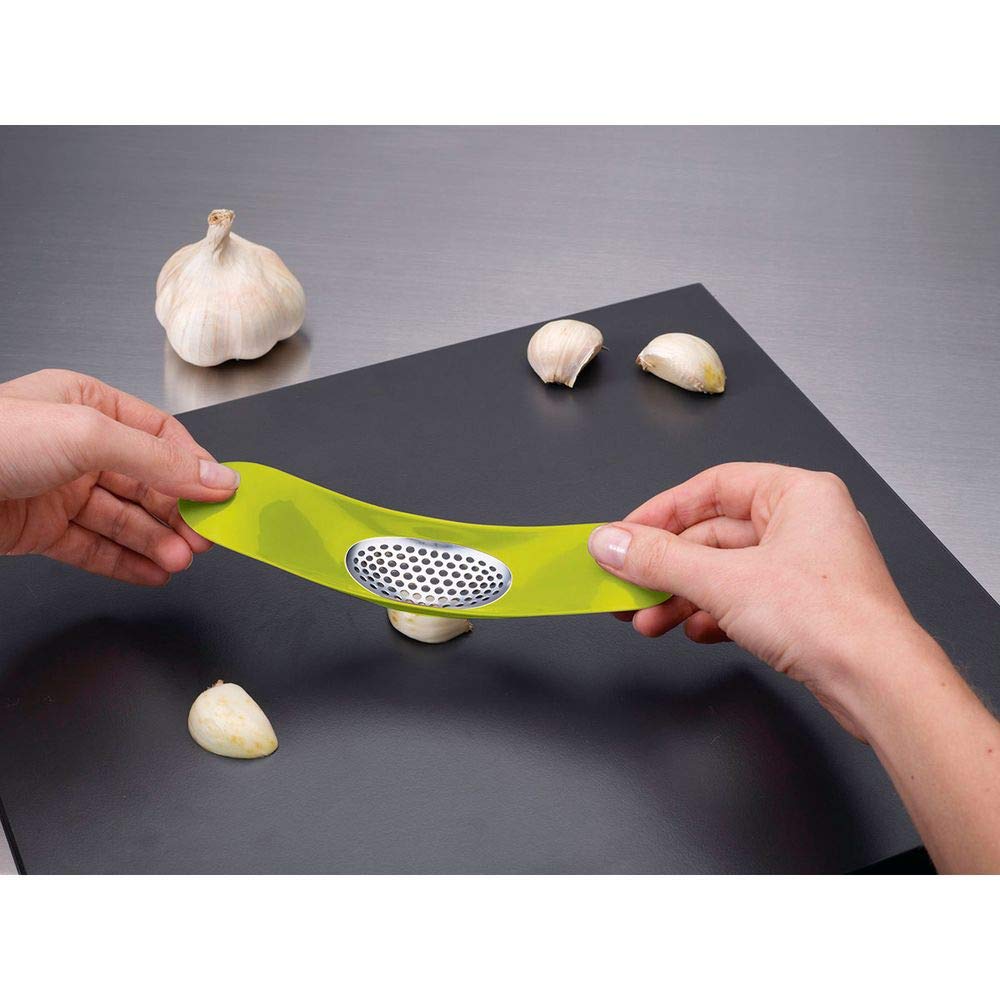 joseph-joseph-rocker-knoblauchpresse-edelstahl-knoblauch-crusher-mit-schaukelfun image 4