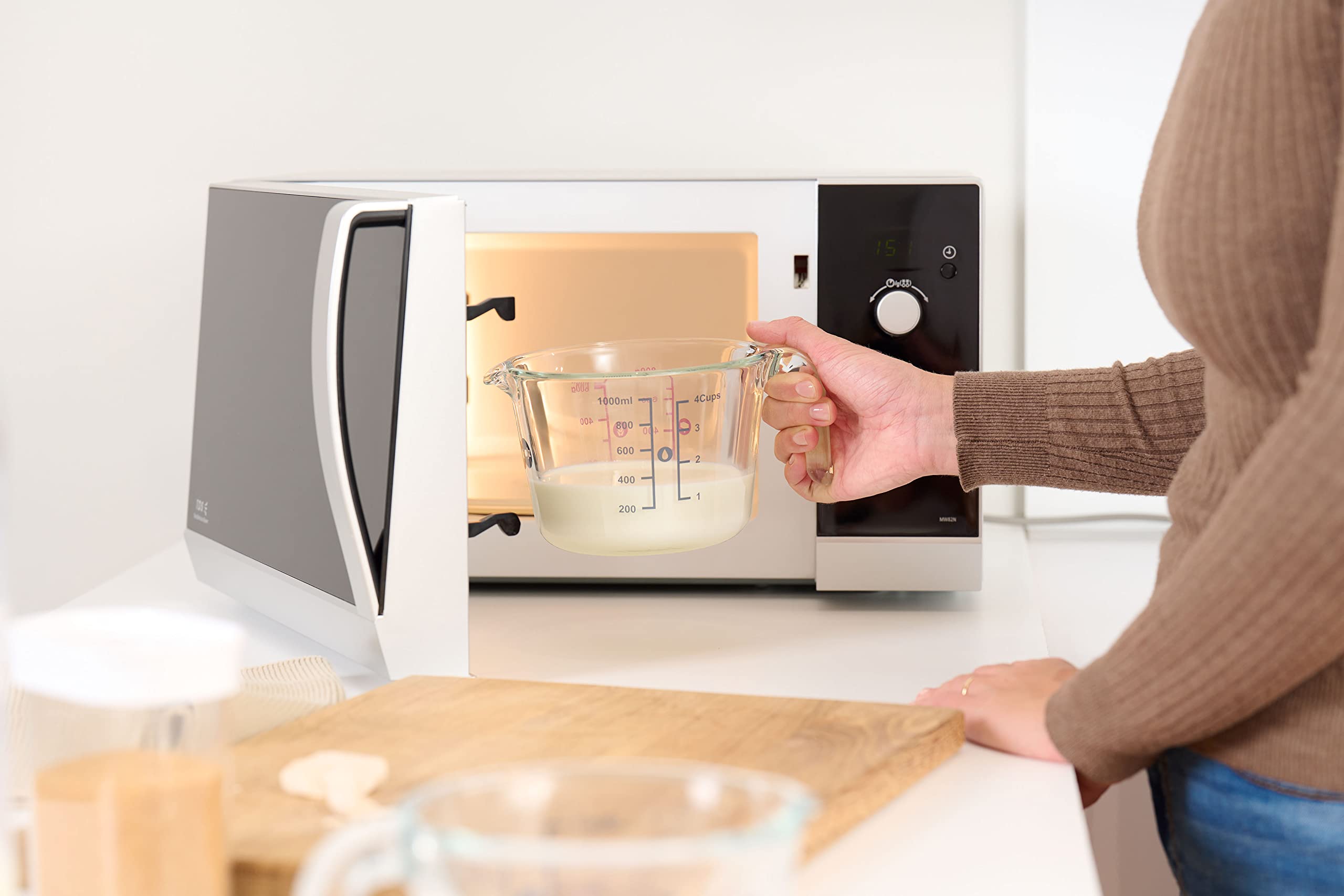 emsa-prep-bake-glas-messbecher-1-liter-2-skalen-f-r-feste-und-fl-ssige-zutaten-a image 4