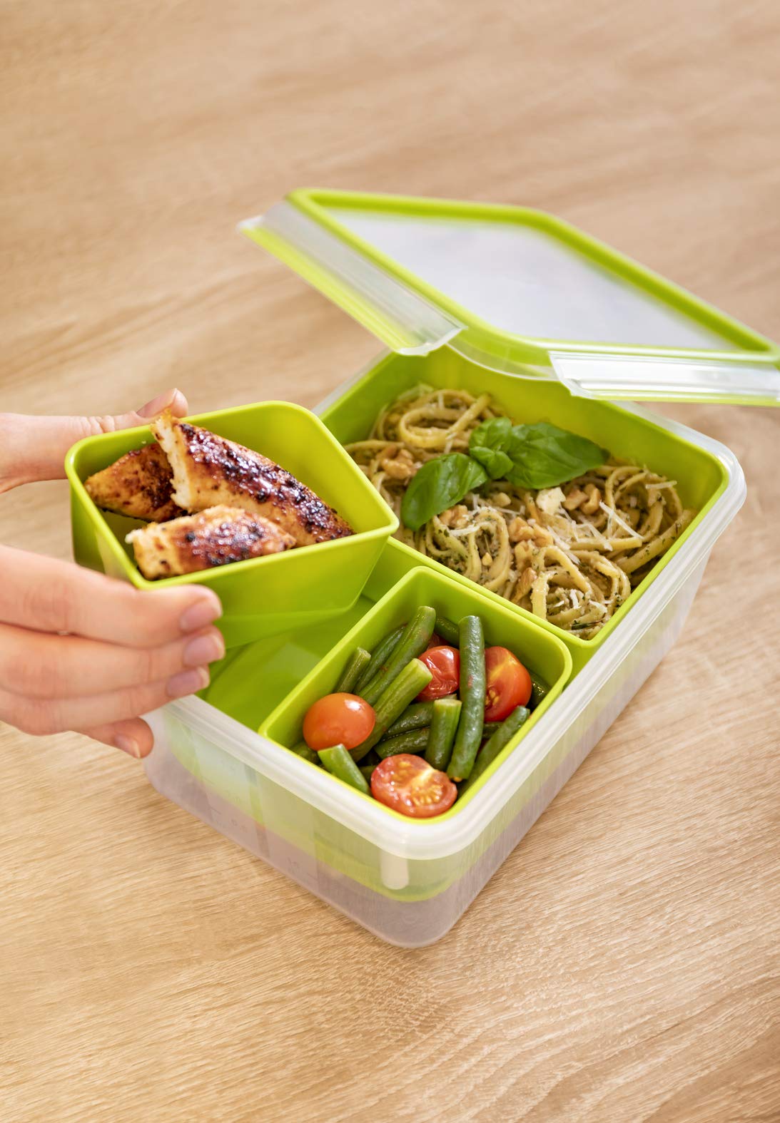 emsa-clip-go-lunchbox-n10716-2-2-l-brotdose-mit-3-eins-tzen-100-dicht-mit-frisch image 2