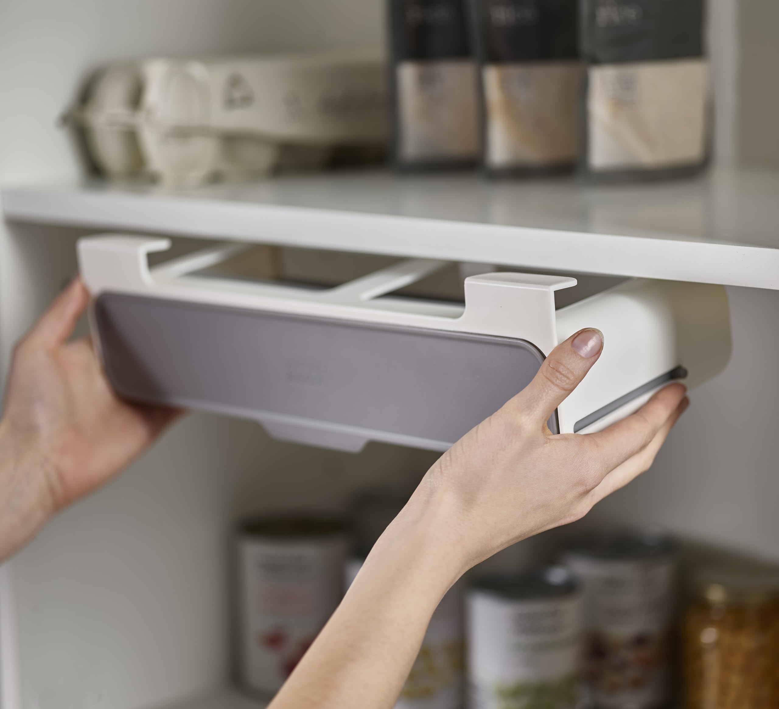 joseph-joseph-cupboardstore-gew-rzregal-unter-regal-organizer-mit-ausziehbarer-s image 2