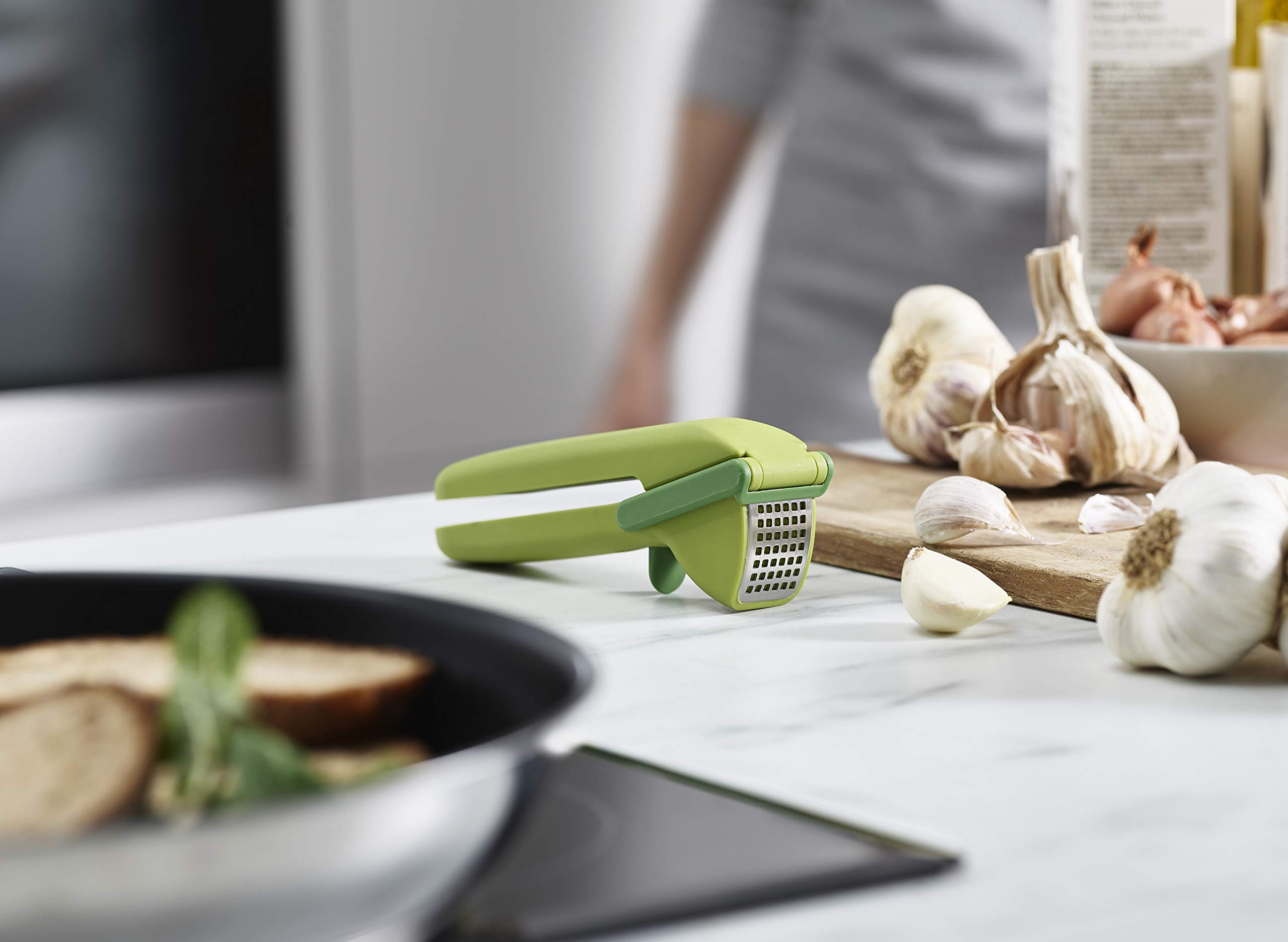joseph-joseph-cleanforce-knoblauchpresse-mit-wischblatt-und-reinigungstool-leich image 6