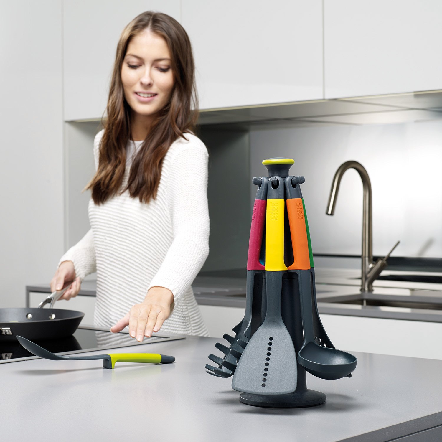 joseph-joseph-elevate-6-teiliges-k-chenutensilien-set-mit-drehbarem-haltest-nder image 2